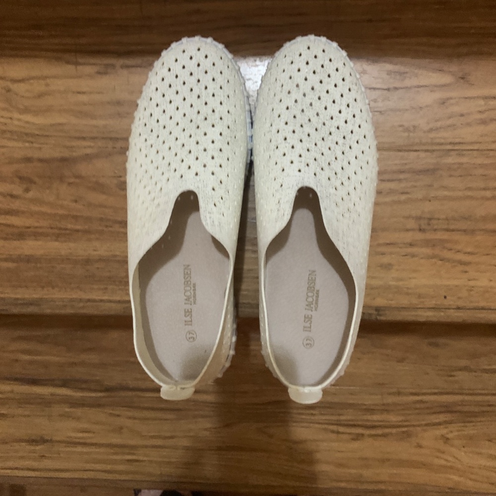 Ilse Jacobsen Slip-Ons   37  NWOB - Picture 3 of 9